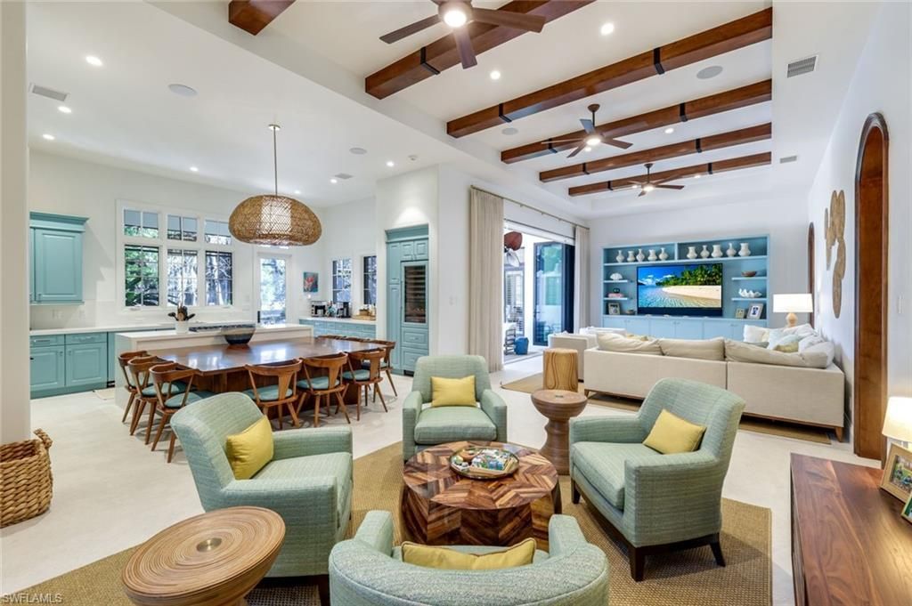 2904 Tiburon Blvd E, Naples, FL 34109 Photo