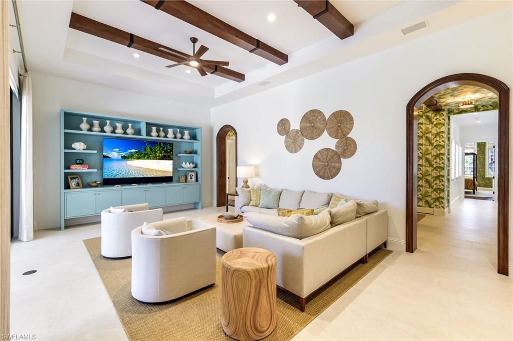 2904 Tiburon Blvd E, Naples, FL 34109 Photo