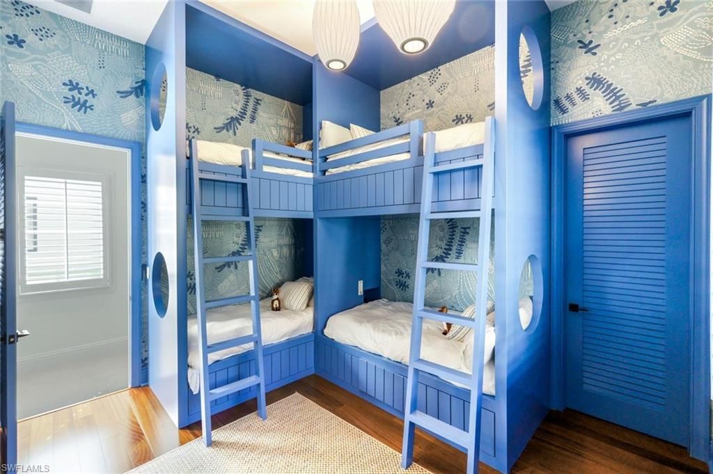 2904 Tiburon Blvd E, Naples, FL 34109 Photo