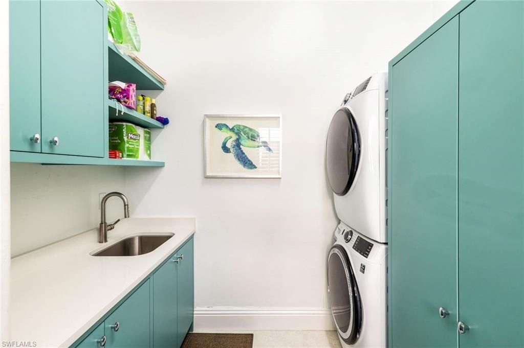 2904 Tiburon Blvd E, Naples, FL 34109 Photo