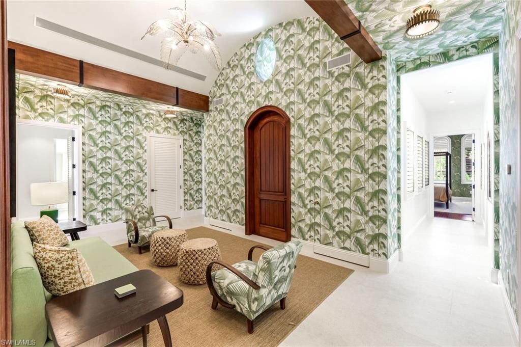 2904 Tiburon Blvd E, Naples, FL 34109 Photo