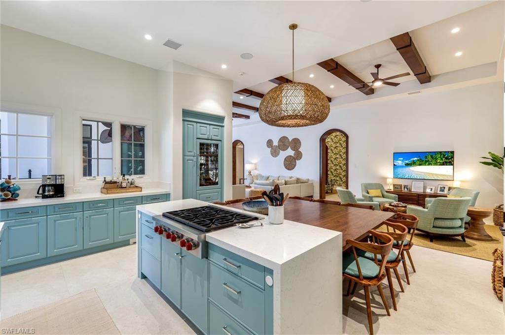 2904 Tiburon Blvd E, Naples, FL 34109 Photo