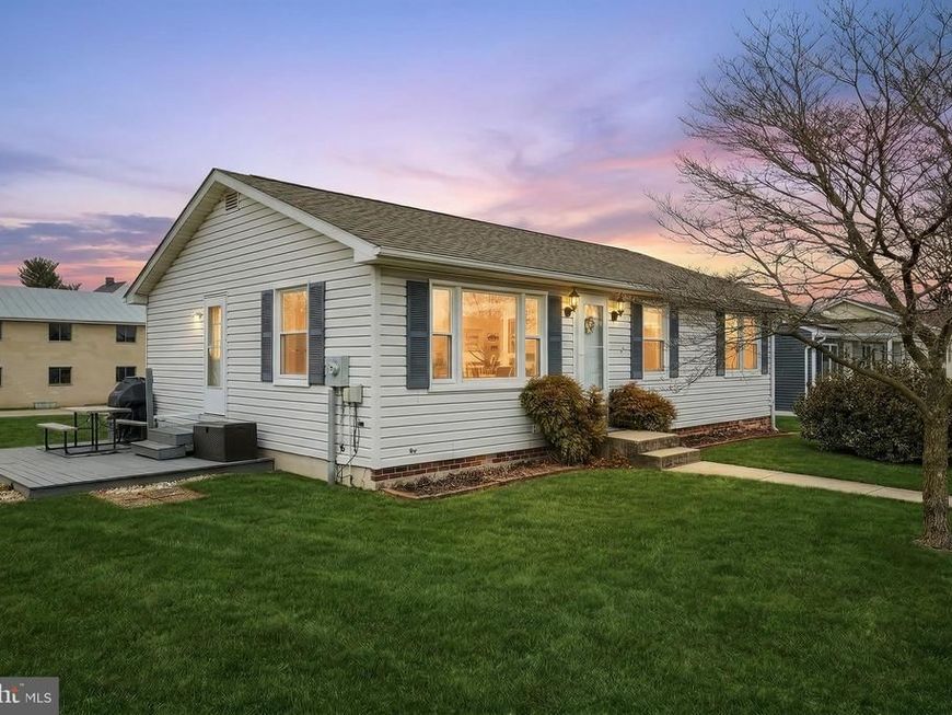 484 S Columbus Avenue, Littlestown, PA 17340 Main Photo