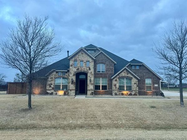 1131 Yukon Boulevard , Waxahachie, TX 75167