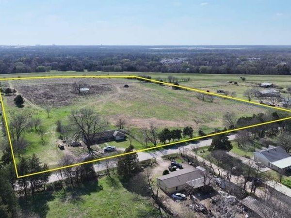 3131 Middlefield Road , Dallas, TX 75253