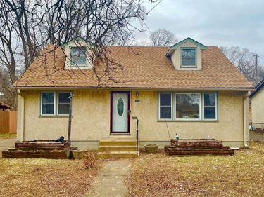 1885 3rd Street E, Saint Paul, MN 55119
