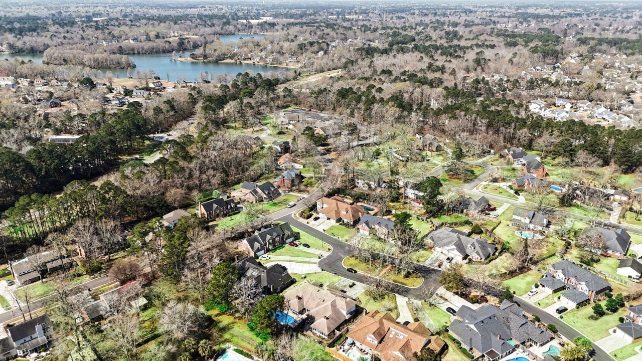 108 Dresden Drive Photo 40