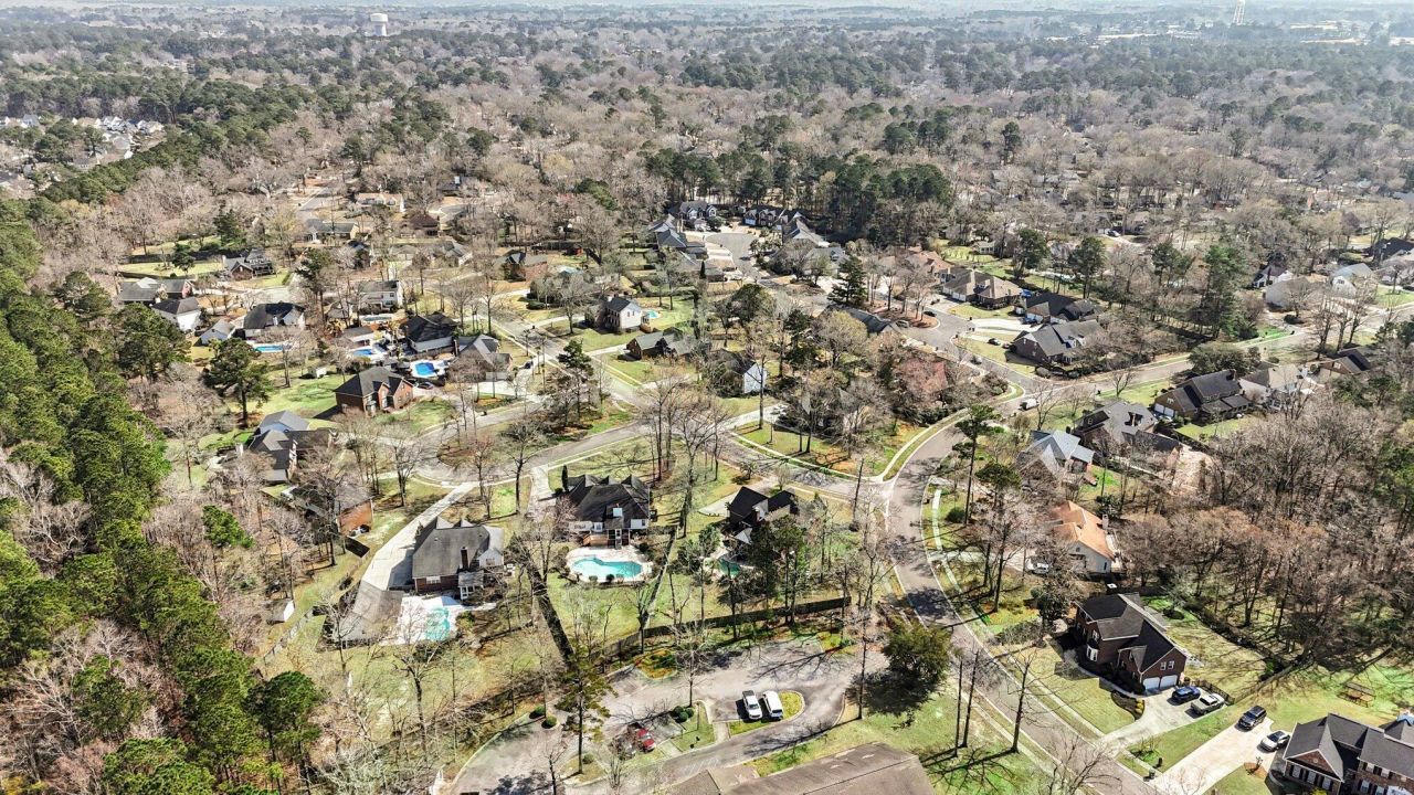 108 Dresden Drive Photo 42