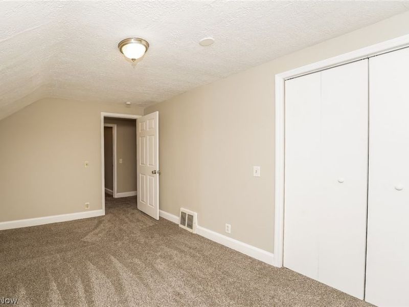 130 Taft Avenue, Elyria, OH 44035 Photo 13