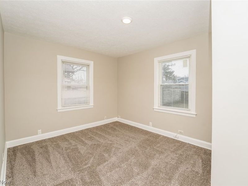 130 Taft Avenue, Elyria, OH 44035 Photo 14