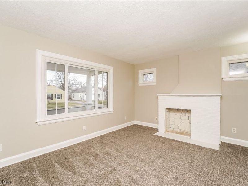 130 Taft Avenue, Elyria, OH 44035 Photo 3