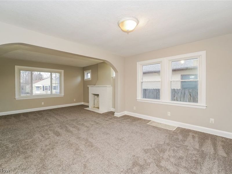 130 Taft Avenue, Elyria, OH 44035 Photo 5