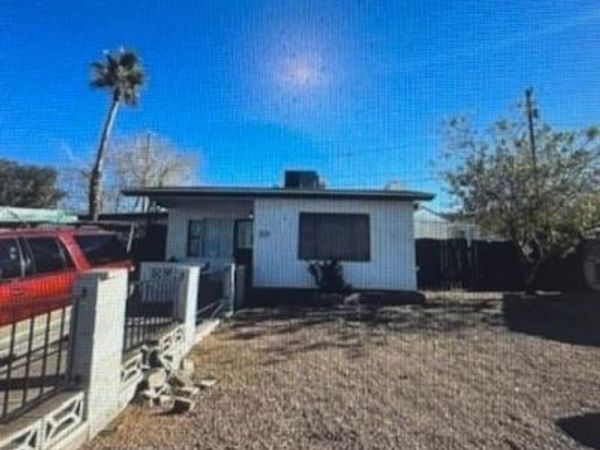 39 E Pacific Avenue , Henderson, NV 89015