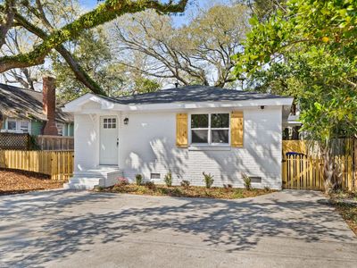 210 Live Oak Avenue, Charleston, SC 29407