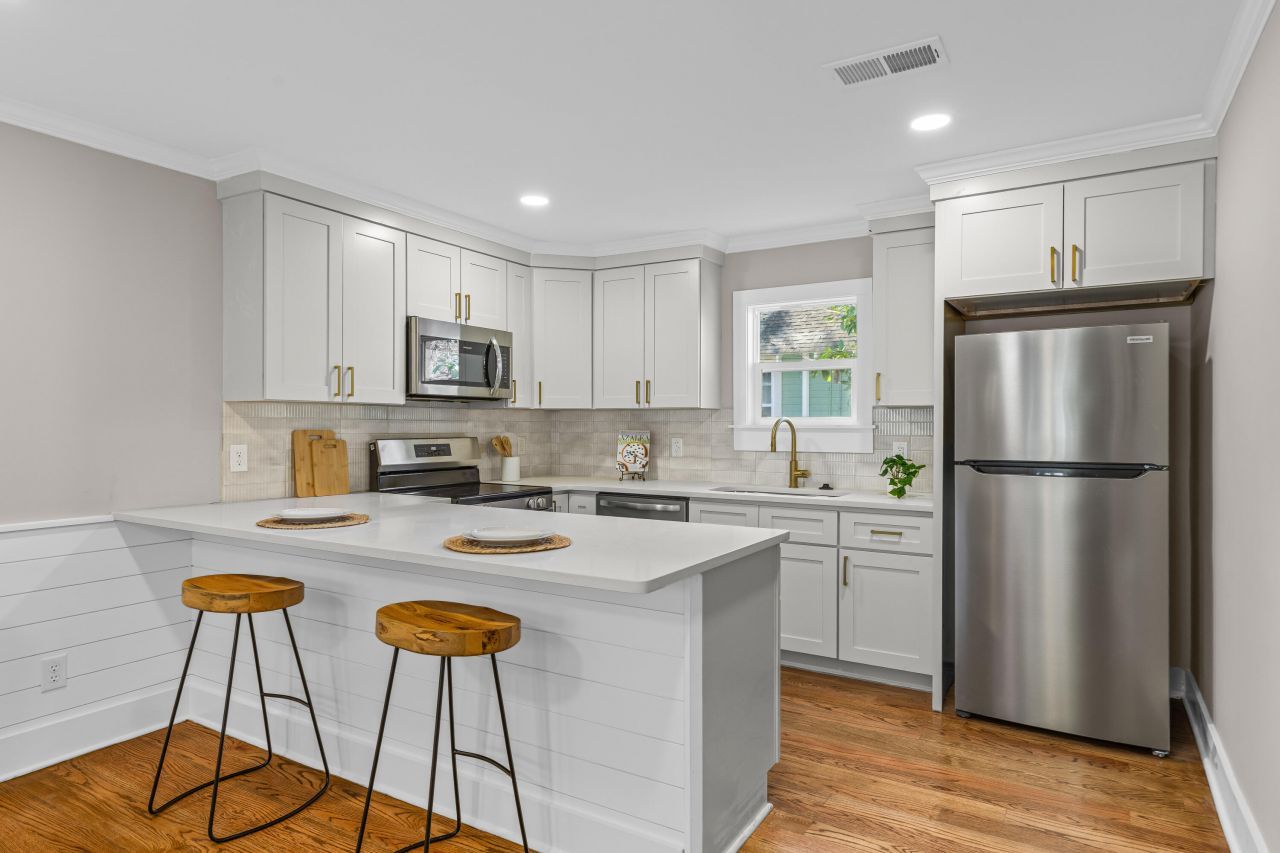 210 Live Oak Avenue Photo 7