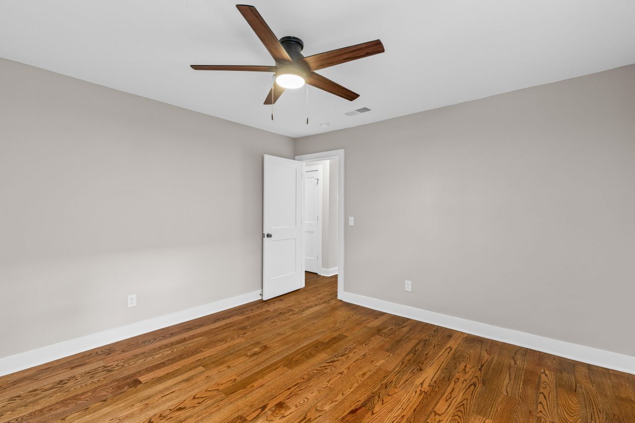 210 Live Oak Avenue Photo 30