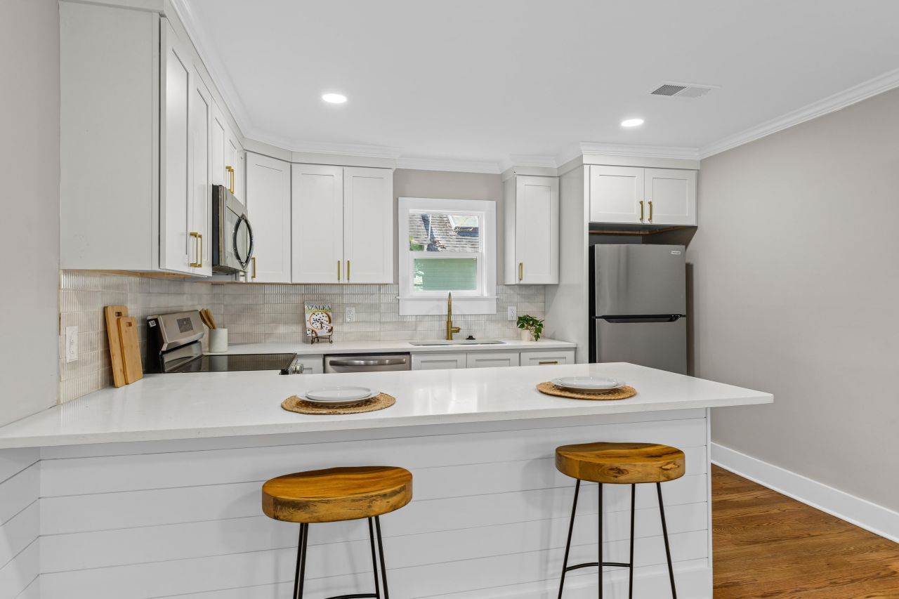 210 Live Oak Avenue Photo 6