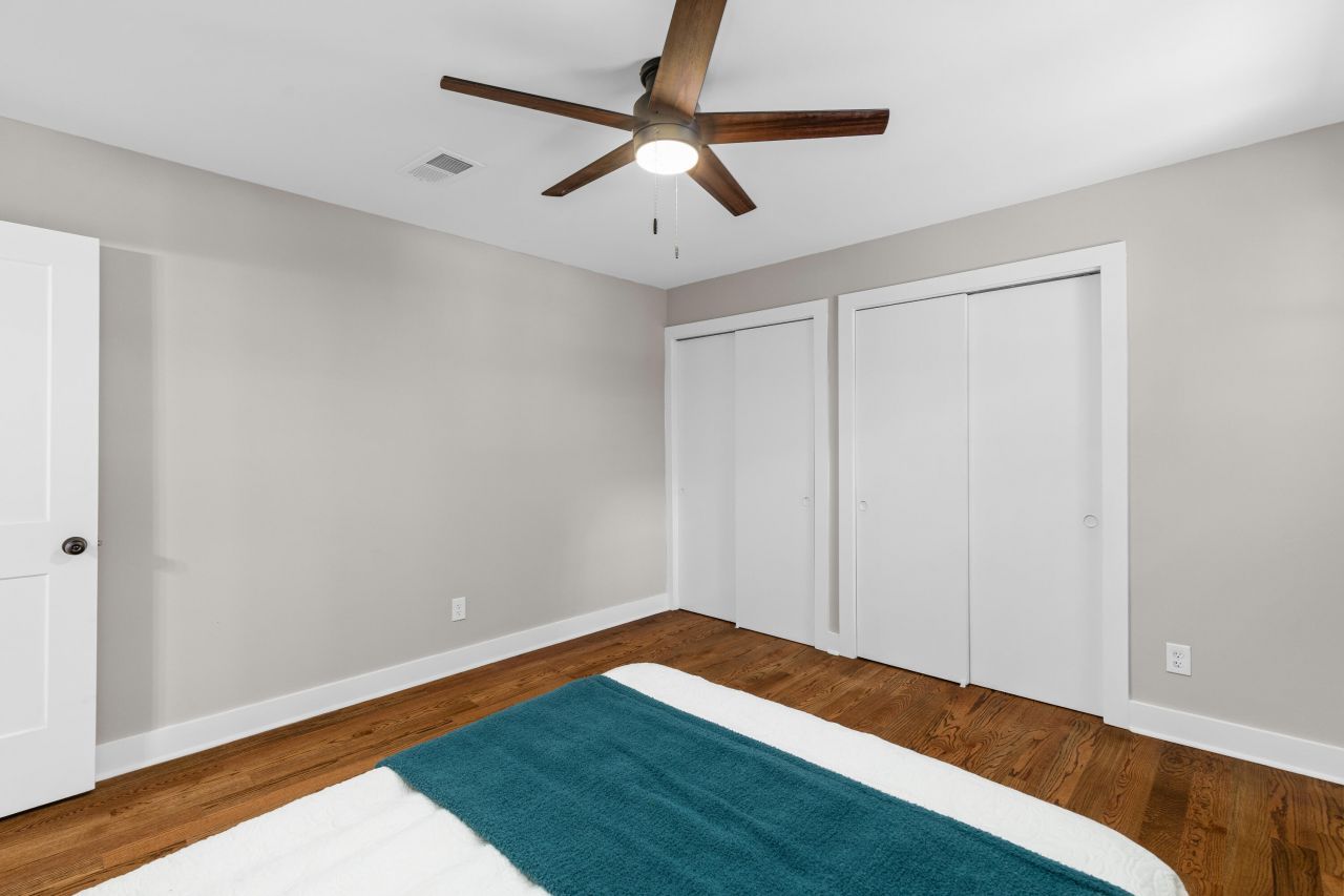 210 Live Oak Avenue Photo 9