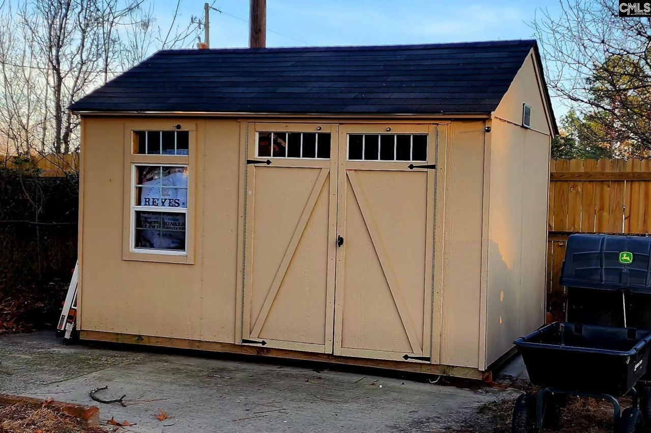 150 Crestwood Arch Photo 20