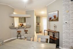 150 Crestwood Arch photo 4