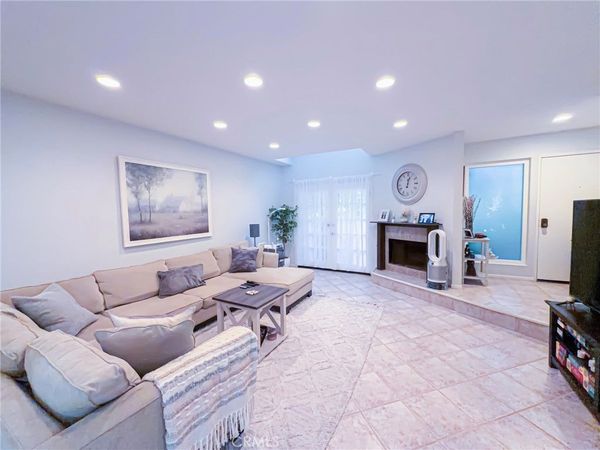 7904 Topanga Canyon Blvd, Unit 3, Canoga Park, CA 91304