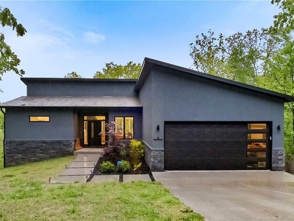 6 Upton Lane , Bella Vista, AR 72714