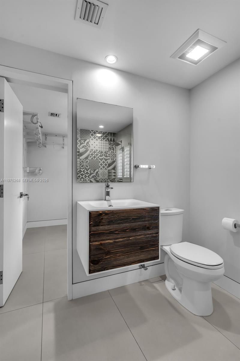 1632 SW 12th St, Miami, FL 33135 Photo