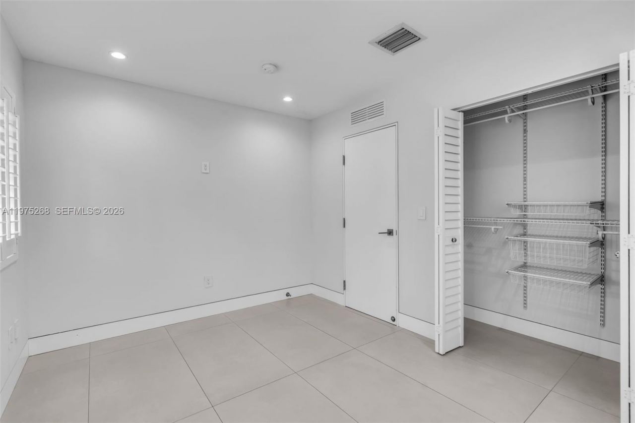 1632 SW 12th St , Miami, FL 33135 Photo