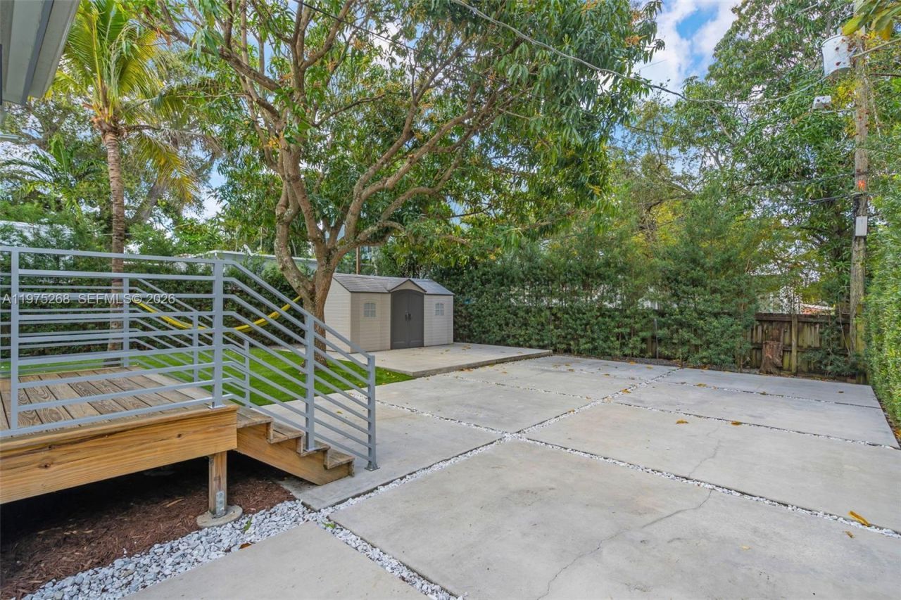 1632 SW 12th St, Miami, FL 33135 Photo