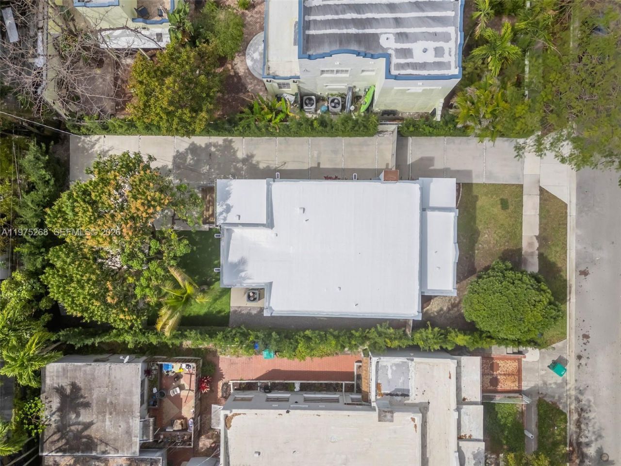 1632 SW 12th St , Miami, FL 33135 Photo