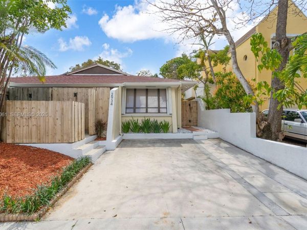 2934 W Trade Ave , Unit B, Miami, FL 33133