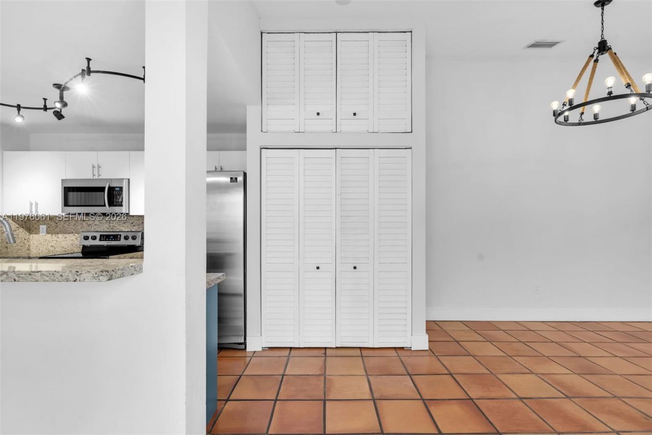 2934 W Trade Ave , Unit B, Miami, FL 33133 Photo