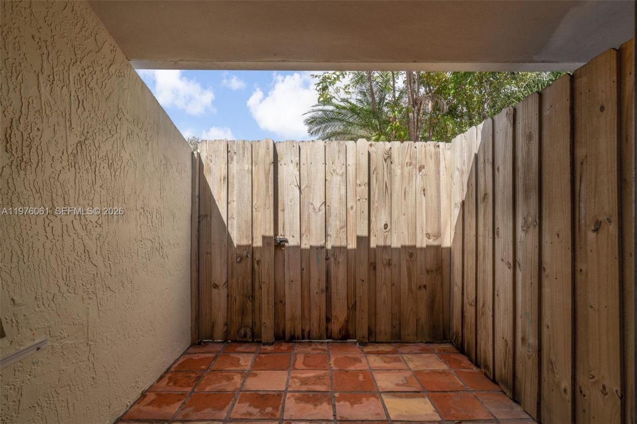 2934 W Trade Ave, Unit B, Miami, FL 33133 Photo