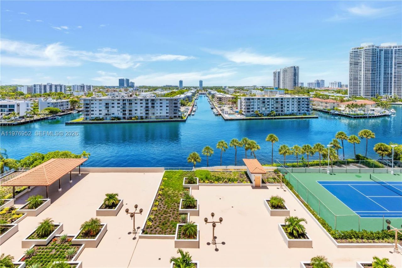 290 174th St , Unit 1006, Sunny Isles Beach, FL 33160 Photo