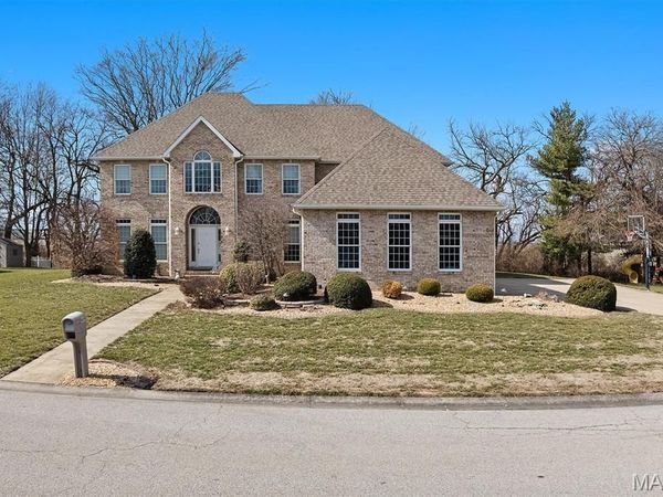 499 Polk Street , Trenton, IL 62293