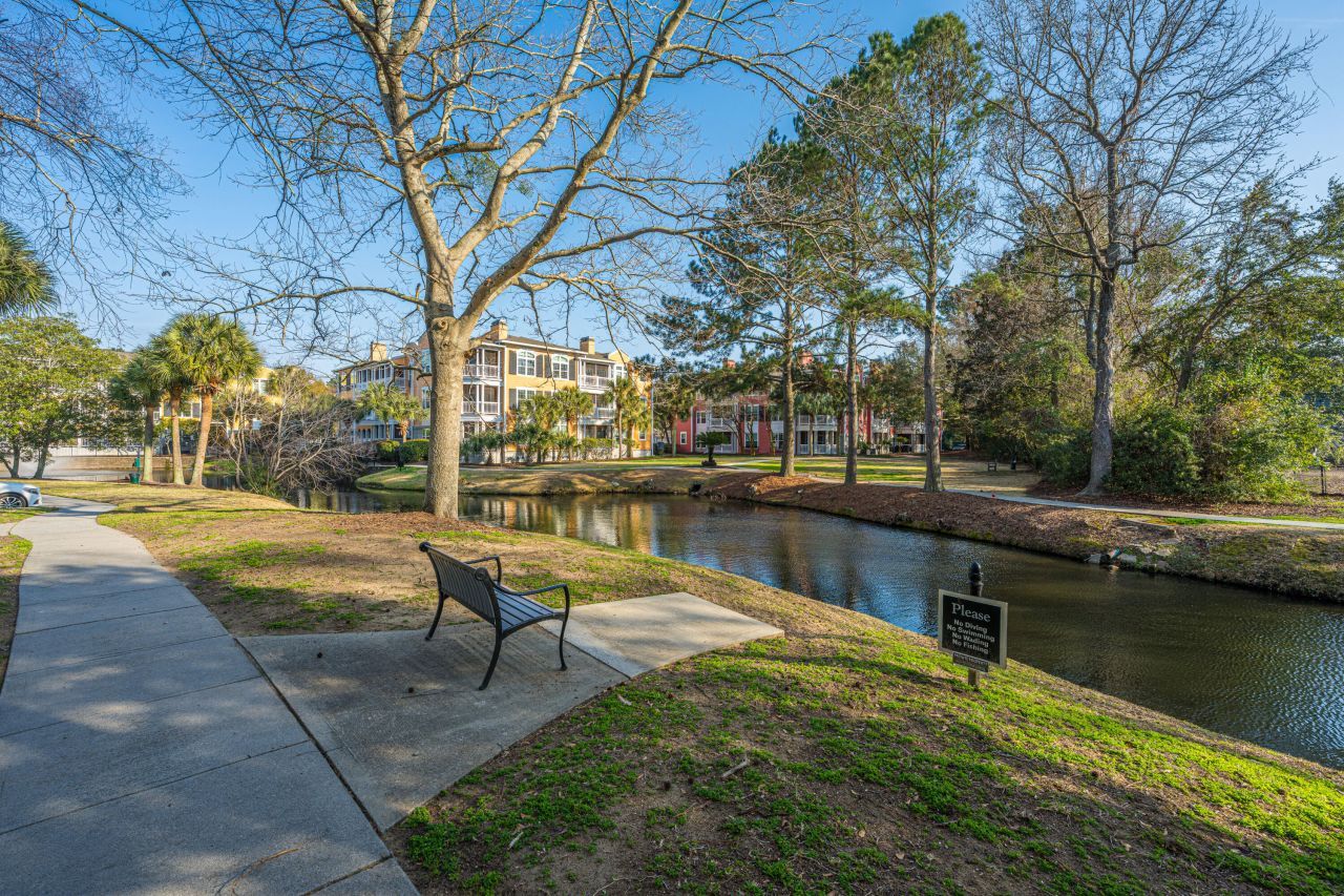 1313 Telfair Way Photo 4