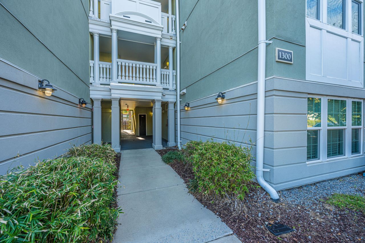 1313 Telfair Way Photo 6