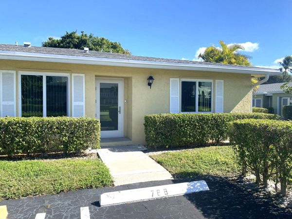 1110 Cactus Terrace, Unit D, Delray Beach, FL 33445
