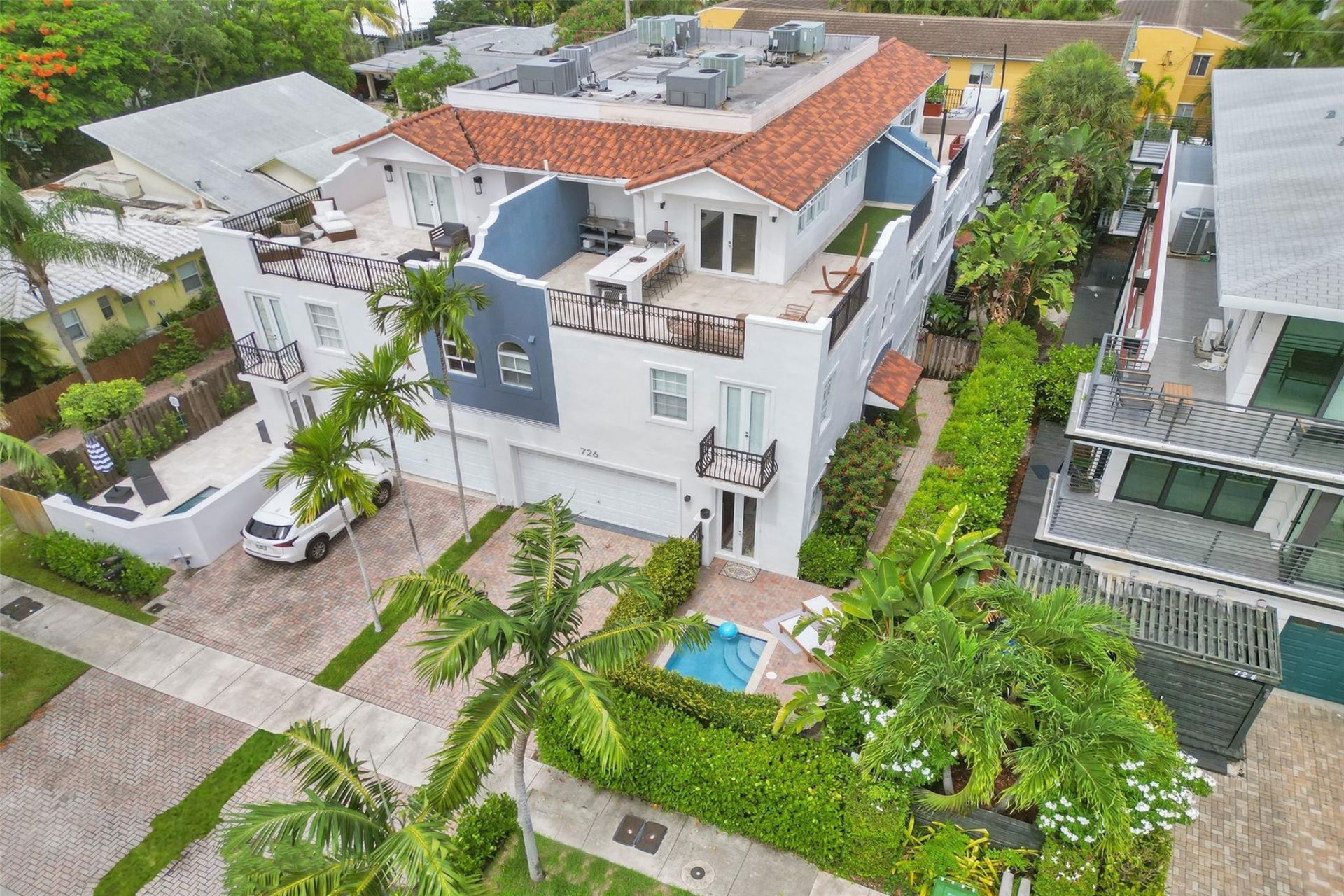 726 NE 15th Avenue, Unit 726, Fort Lauderdale, FL 33304 Main Photo