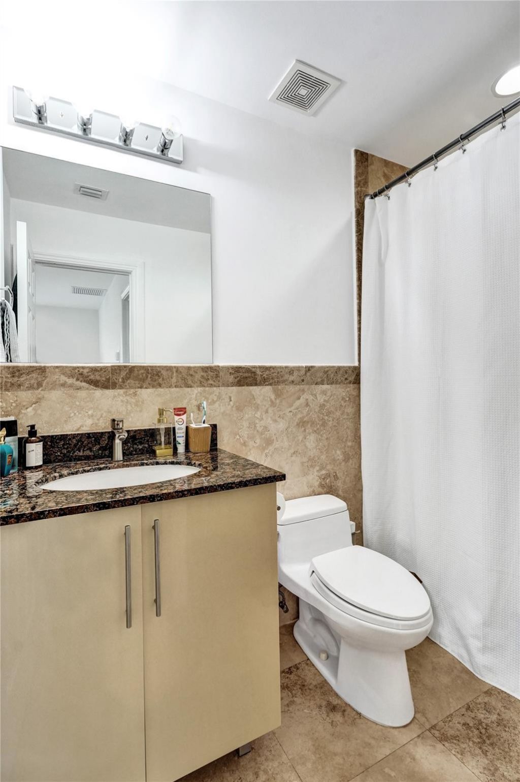 726 NE 15th Avenue, Unit 726, Fort Lauderdale, FL 33304 Photo