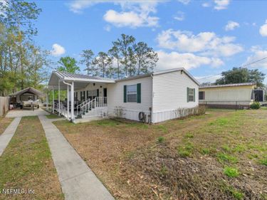 120 WATERWAY Avenue, Satsuma, FL 32189