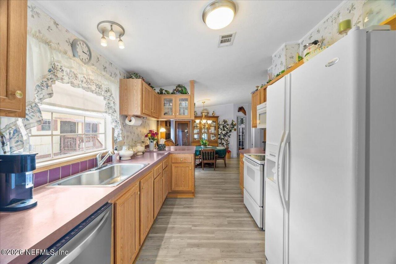 120 Waterway Avenue, Satsuma, FL 32189 Photo