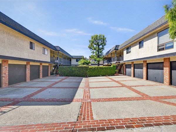 2115 Ohio, Signal Hill, CA 90755