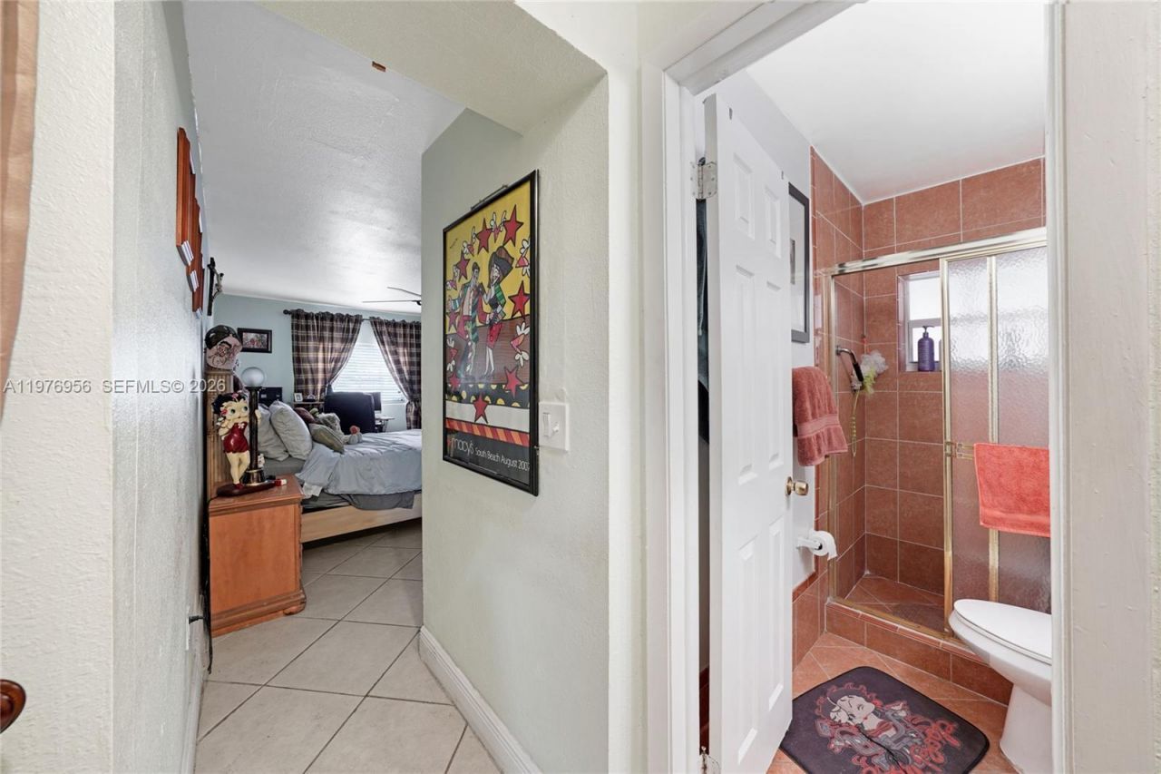 1385 NE 130th St, North Miami, FL 33161 Photo