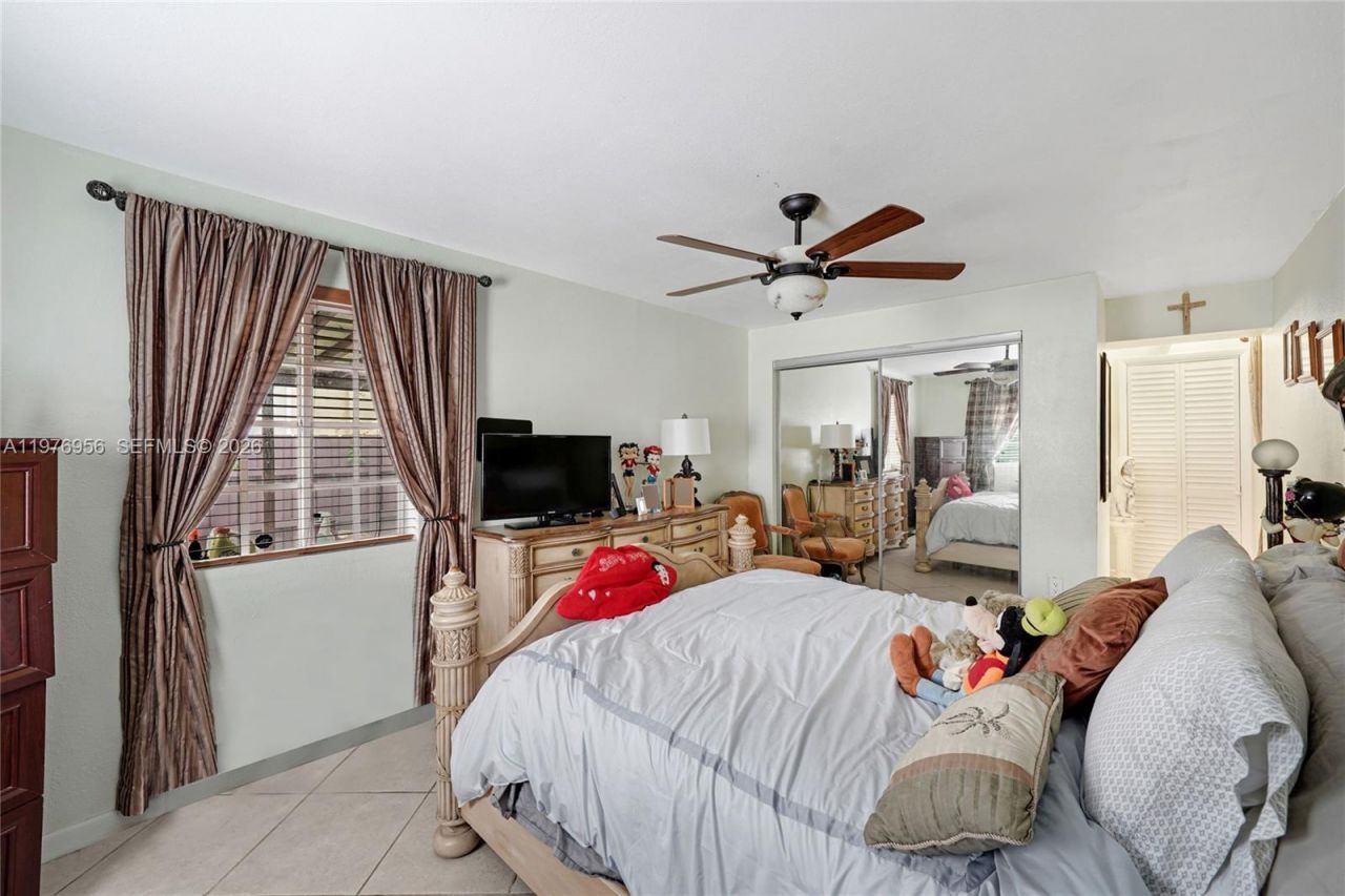 1385 NE 130th St, North Miami, FL 33161 Photo