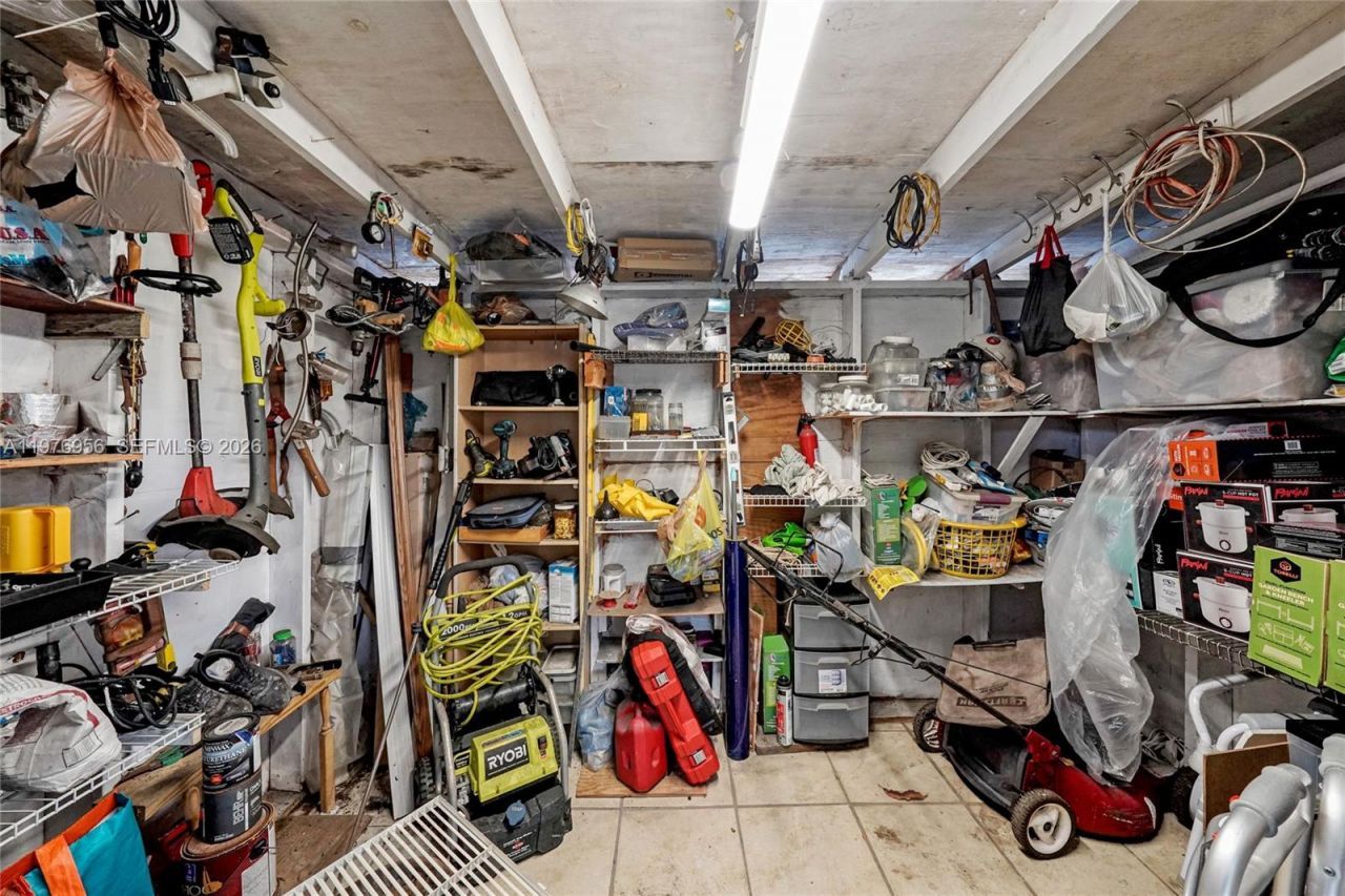 1385 NE 130th St, North Miami, FL 33161 Photo