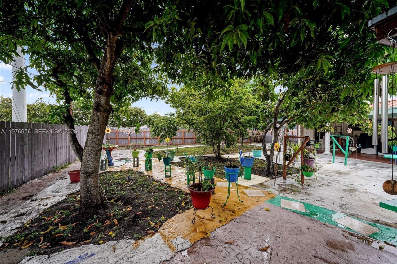 1385 NE 130th St, North Miami, FL 33161 Photo