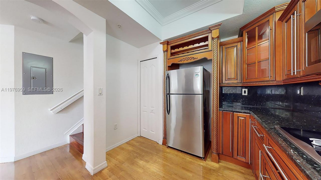 8980 W Flagler St, Unit 201, Miami, FL 33174 Photo