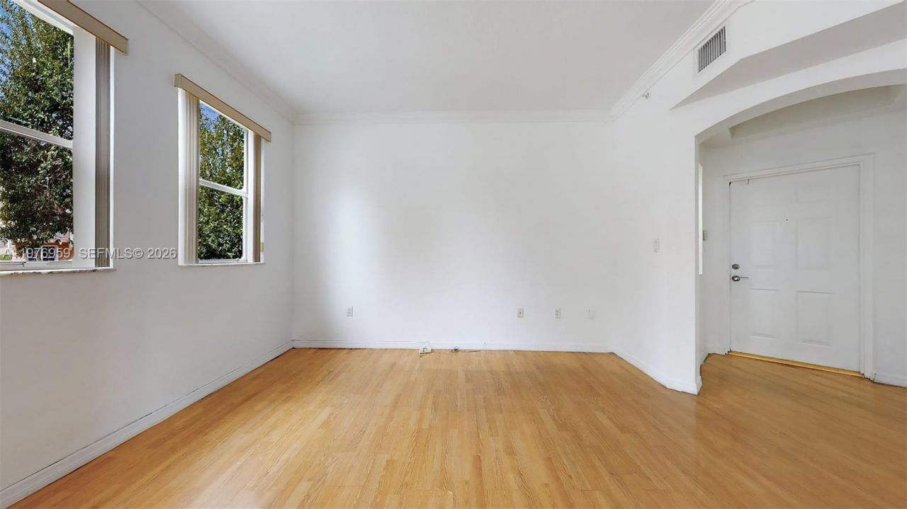 8980 W Flagler St, Unit 201, Miami, FL 33174 Photo