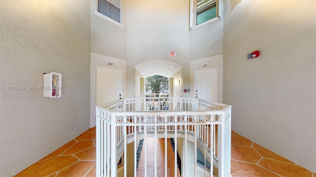8980 W Flagler St, Unit 201, Miami, FL 33174 Photo